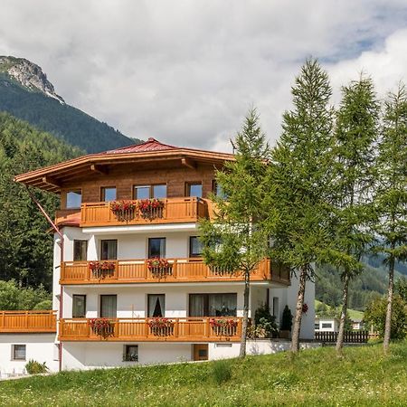 Ottohof - Feldblick Apartment Colle Isarco Luaran gambar